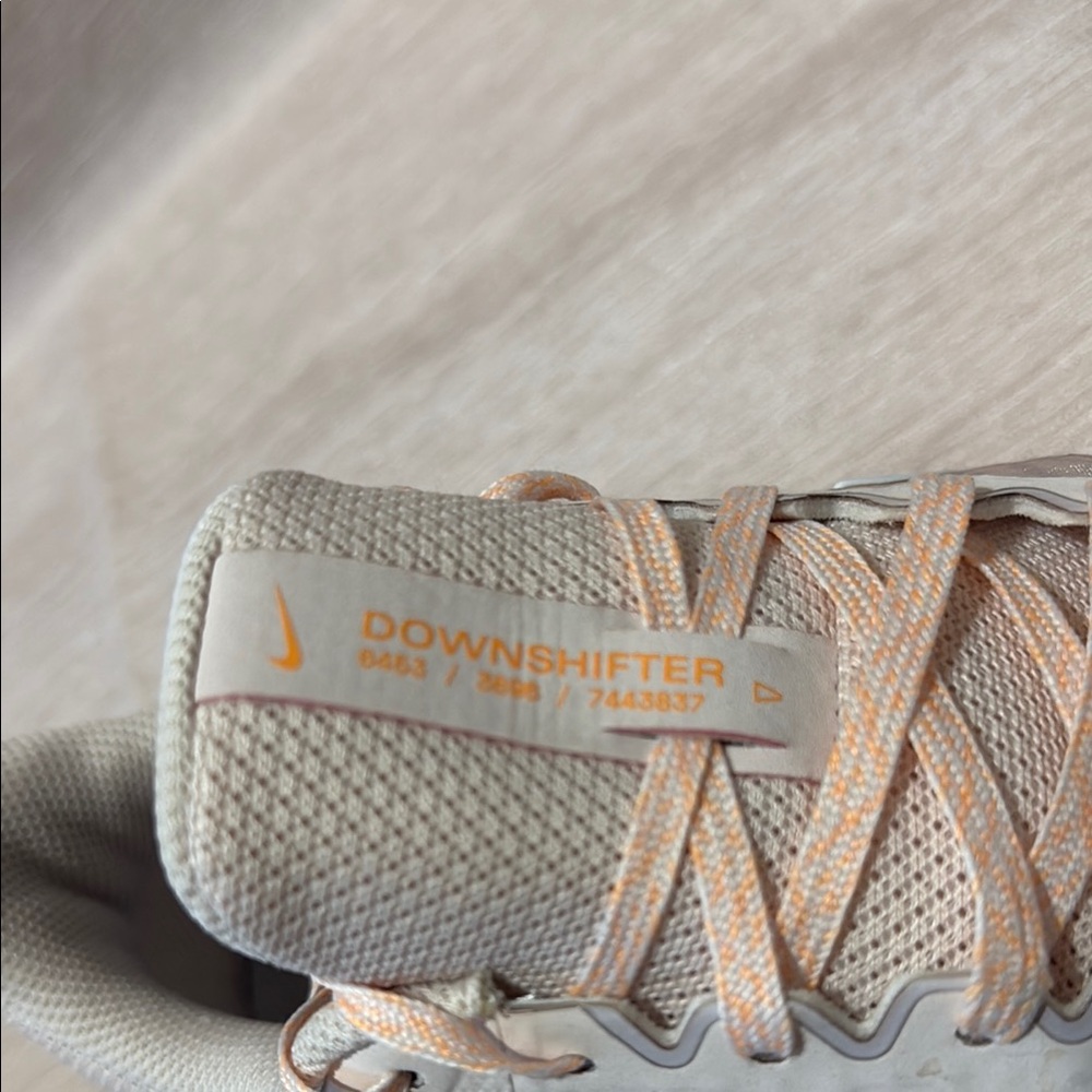 Nike Beige and Gray Sneakers - Picture 5 of 8